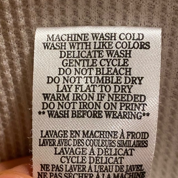 Altar'd State Peace On Earth Christmas Tee - Picture 4 of 7